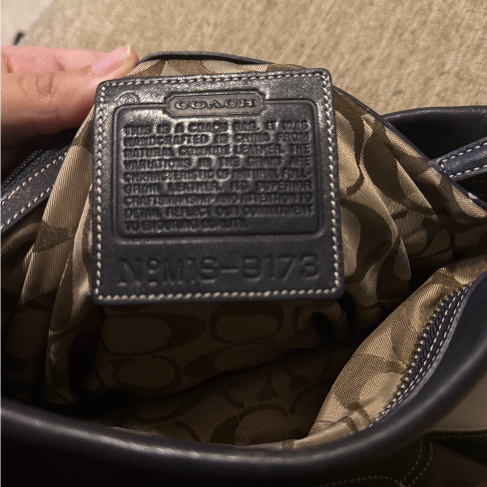 Coach Legacy Duffle Bag 9173 - Picture 3 of 5